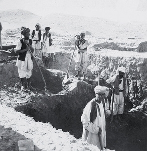 Begram 1939, excavations of Room 13 - National Museum of Afghanistan © Musée Guimet/DAFA