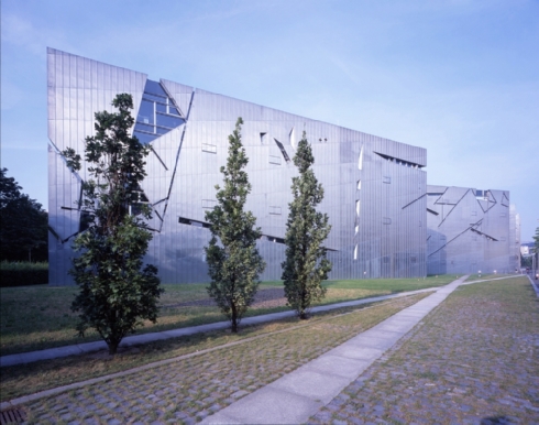 Façade of the Jewish Museum Berlin's Libeskind Building © Jewish Museum Berlin, photo: Jens Ziehe