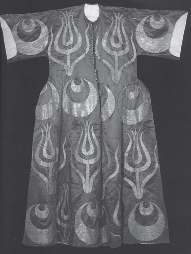 Caftan, soie, coton et fils d'argent, XVIe / XVIIe siècle, Istanbul, musée Topkapi © D.R.