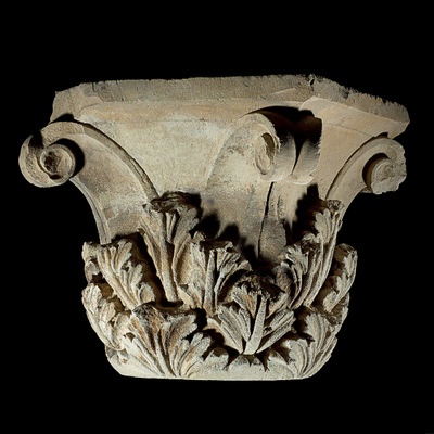 Fig.6: Cat. No. 24 Corinthian capital (Aï Khanum), before 145 BC (limestone, 81.5 x 81 x 74 cm (32 1/ 16 x 31 7/ 8 x 29 1/ 8)) - National Museum of Afghanistan © Thierry Ollivier / Musée Guimet