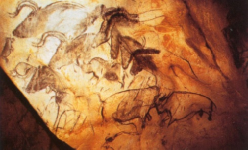 Pferde, Nashörner und Auerochsen, Chauvethöhle, Ardèchetal, Frankreich, um 25 000-17 000 v. Chr., Pigment auf Kalksteinfels; Abb. 1.14, ebd., S. 34.