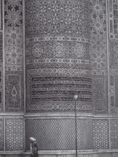 Abb. 40: Herat, 15. Jh. Die große Freitagsmoschee, die immer wieder restauriert worden ist (Foto: H. W. Mohm)