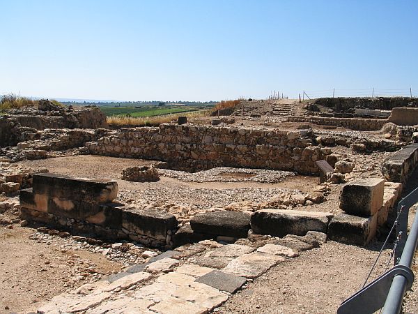 Kanaanitischer Südtempel - © www.theologische-links.de Kanaanitischer Südtempel - © www.theologische-links.de