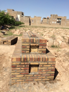 Abb. 8 Grab mit Epitaph jüngeren Datums, jüdischer Friedhof in Herat  2015 ff- Foto: Saraj Sarajuddin-©Saraj Sarajuddin 